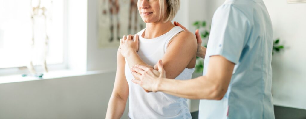 elbow-pain-relief-physiochirowellness-ajax-newmarket-vaughan-on