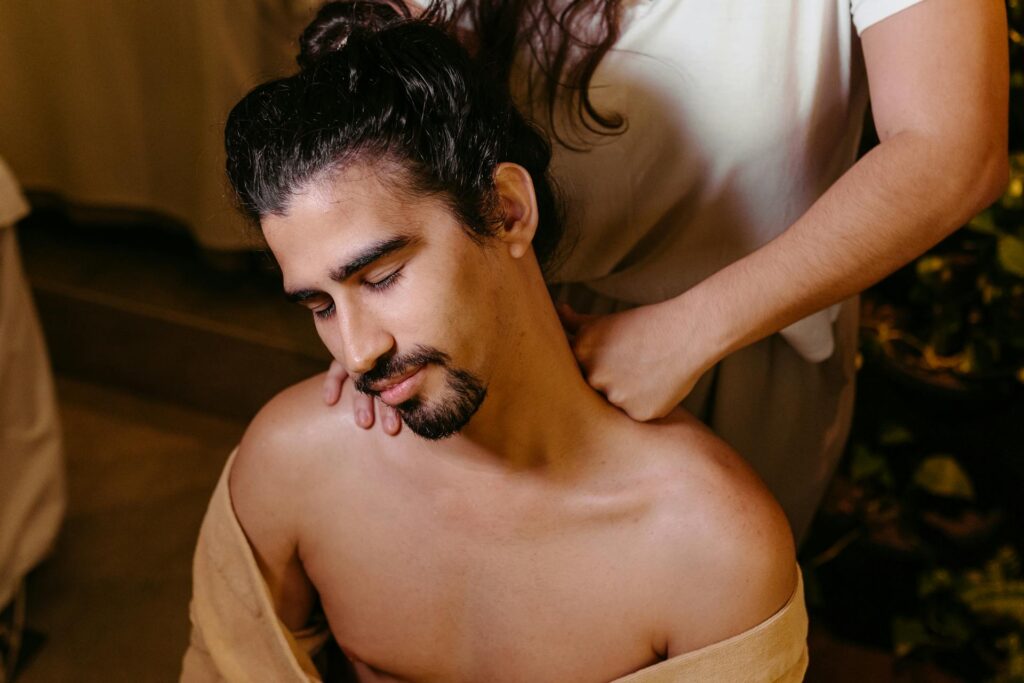 massage therapy in Vaughan for Men