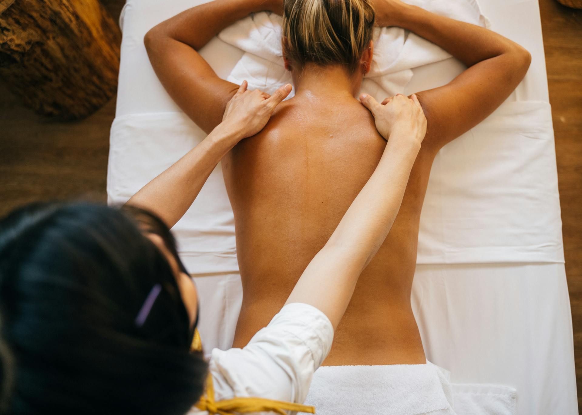 Massage Therapy Vaughan Shoulder Pain Relief