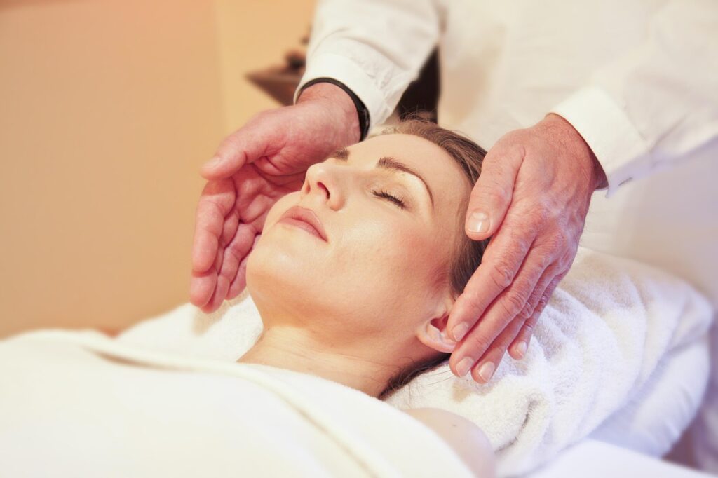 A massage therapist in Vaughan providing treatment to a patient
